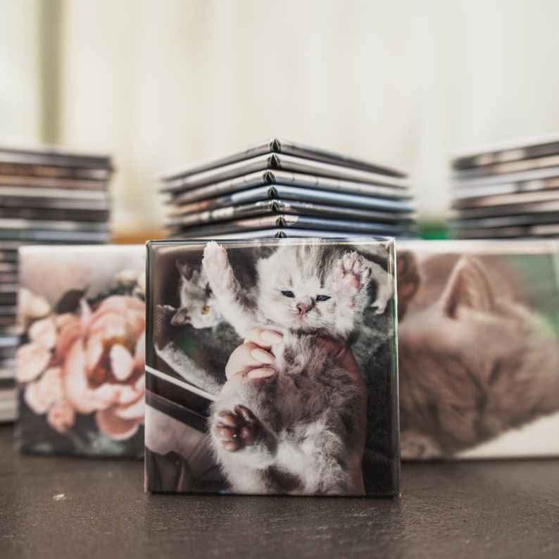 Upload interface for custom photo magnets Canada